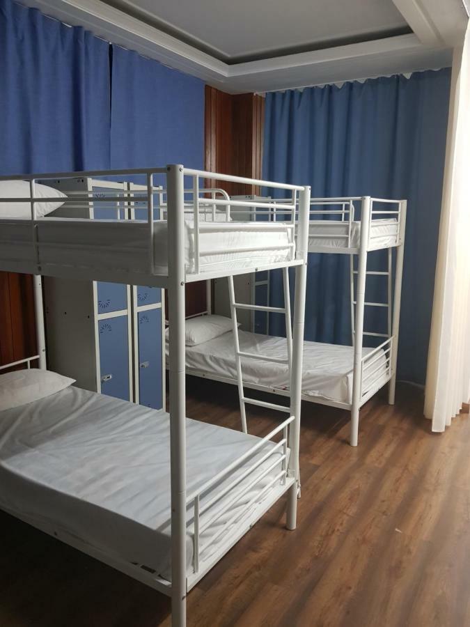 Albergue Turistico La Peregrina Oviedo Ngoại thất bức ảnh